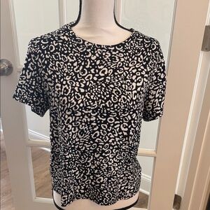 Dee Elly Leopard Print Women's Short Sleeve Top, Size Medium
